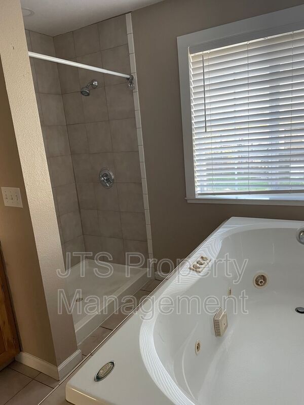 Photo - 2542 Rod Beaudry Dr