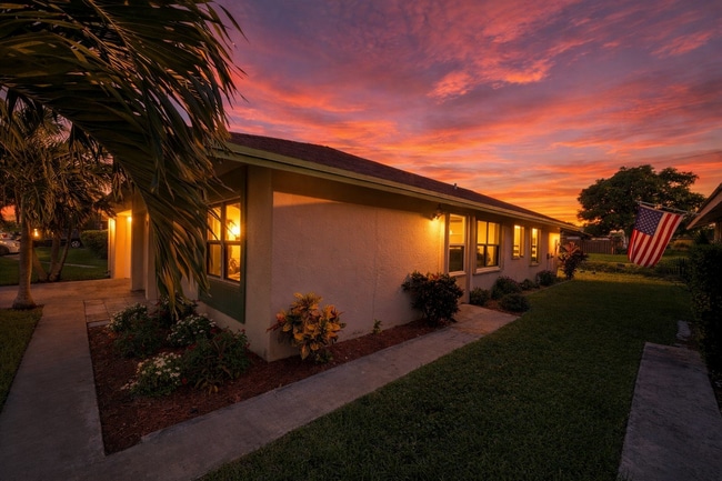 Building Photo - 1427 Summit Run Cir