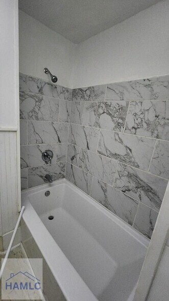 Photo - 826 E Duffy St