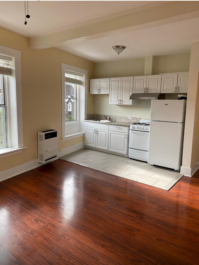 Kitchen in Unit L - 162 Santa Fe Ave Apartments
