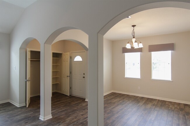 Photo - 15010 Sun Glaze Dr