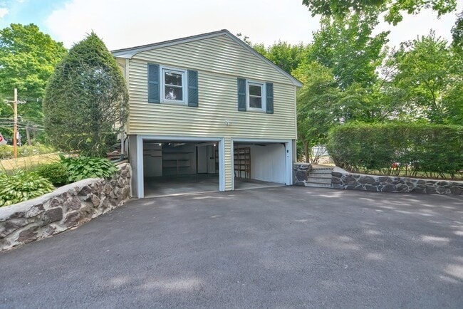 Photo - 4 Edgemont Ave