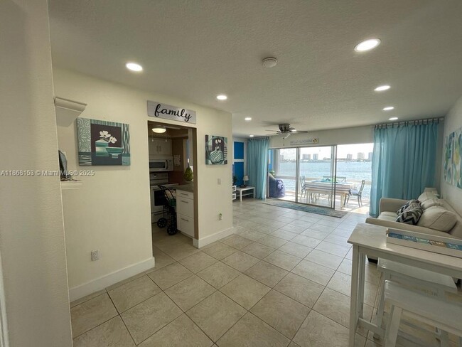 Photo - 2936 Lake Shore Dr Unit 306