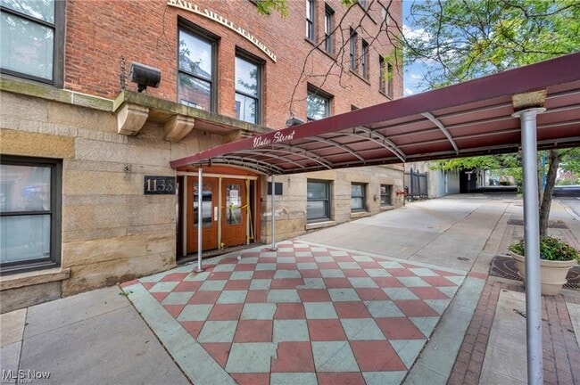 Photo - 1133 W 9th St Unit 412