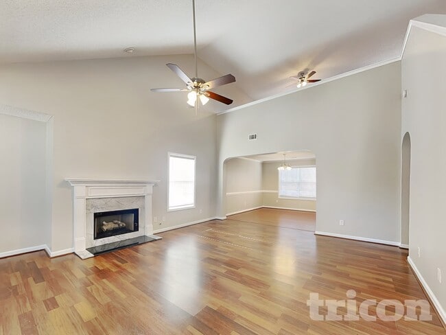 Photo - 341 Chase Marion Way