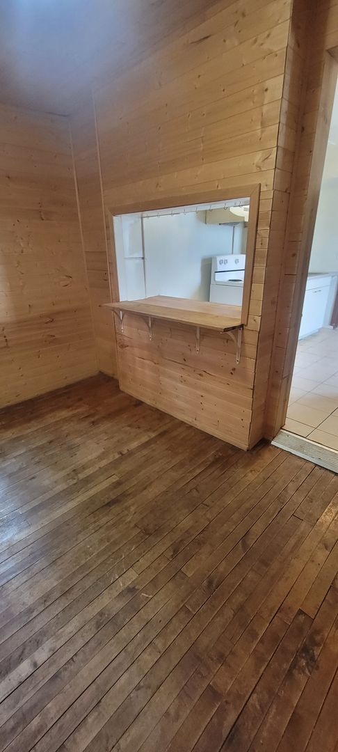 Photo - Single Family Home For Rent: 216 8th Ave