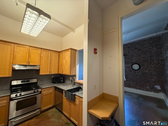 Photo - 43 Chestnut St Unit 307