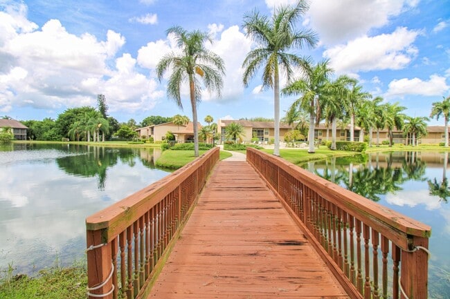 Photo - 1020 Palm View Dr