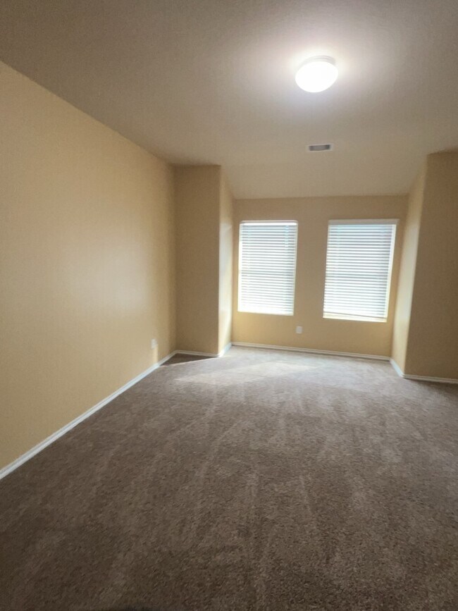 Photo - 808 Katydid Ct