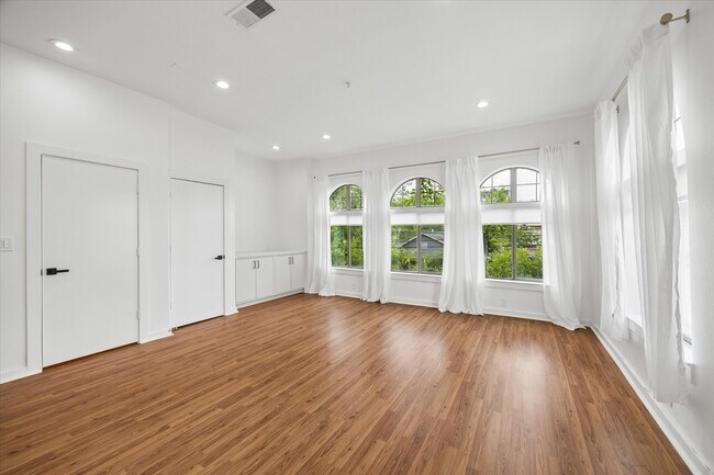 Photo - 806 Jackson Hill St Unit 201