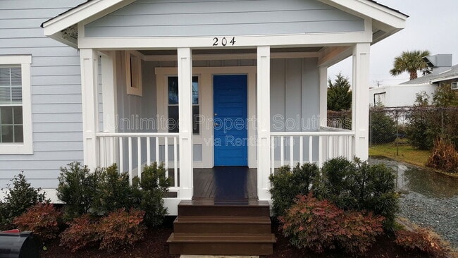 Photo - 204 Cape Fear Blvd