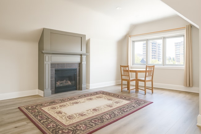 Building Photo - 12 Somerset St W Unit 3