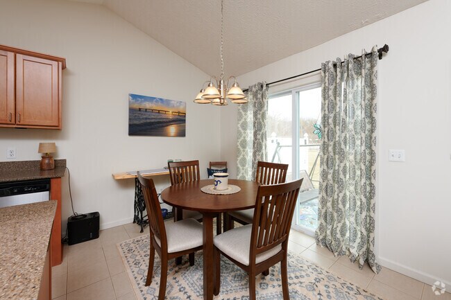 2BR, 2BA – 1,200SF Dining Room