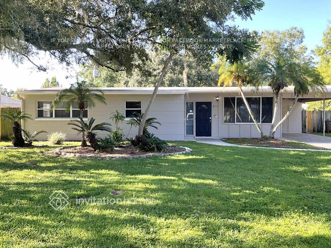 Building Photo - 813 E River Dr Rental
