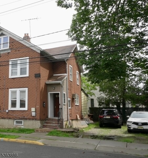 Photo - 69 Carlton Ave