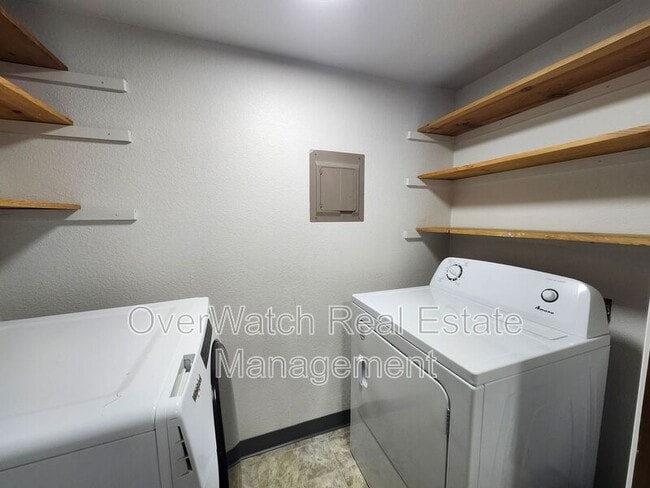 Photo - 8116 Boundary Ave