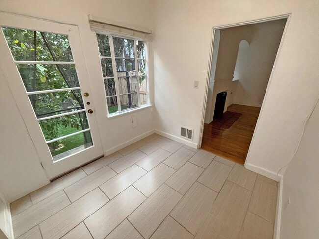 Photo - 9120 Beverly Blvd Unit 9128