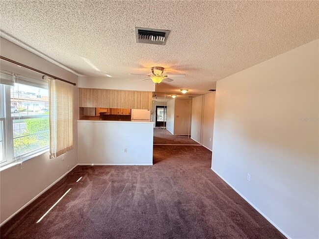 Photo - 6125 Chesham Dr Unit 8