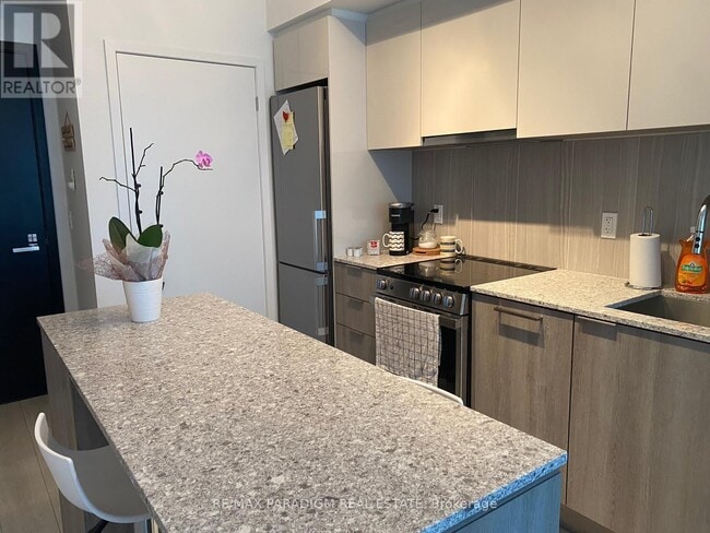 Photo - 31 Tippett Rd Unit 812