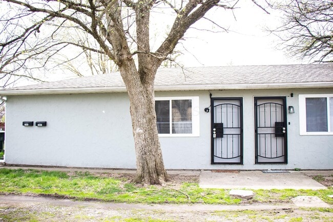 Photo - 2885 Atwood Terrace