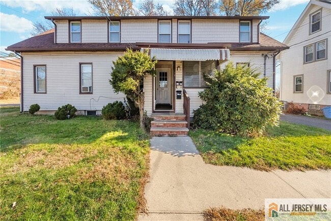 Building Photo - 2102 Woodbridge Ave Unit 2