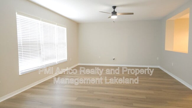 Photo - 6955 Lake Eaglebrooke Dr