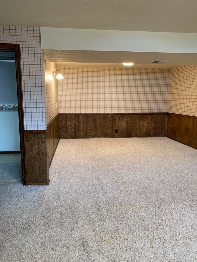 Photo - 10205 T Cir