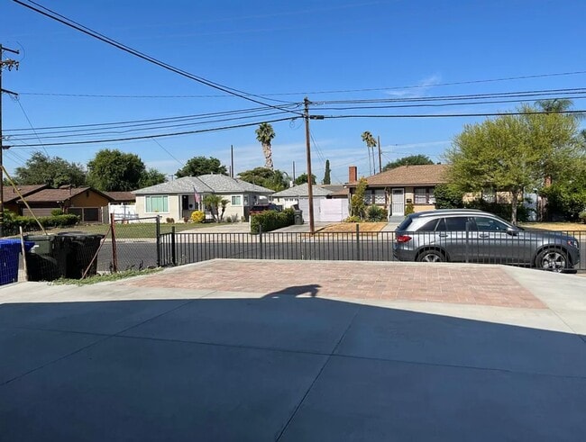 Photo - 1078 Washington Ave Casa