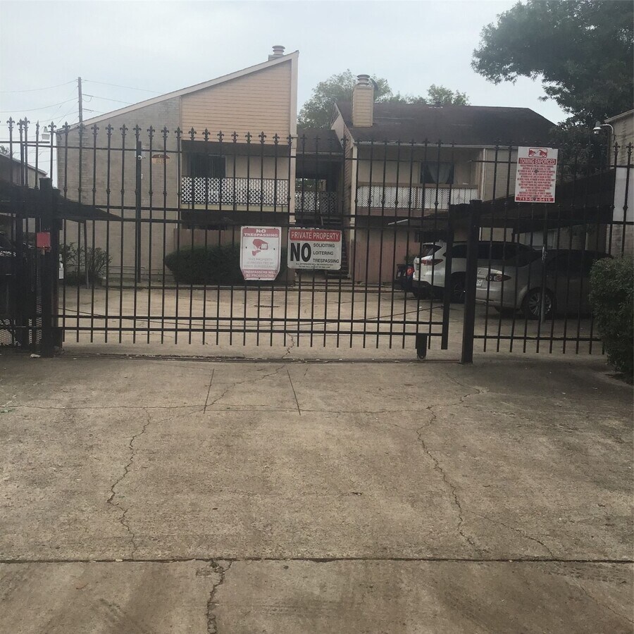 Photo - 10203 Forum Park Dr