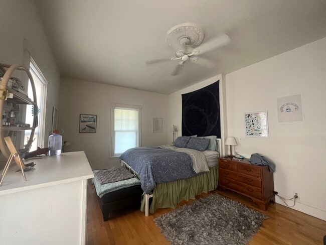 Photo - 27 Holton St Unit 1