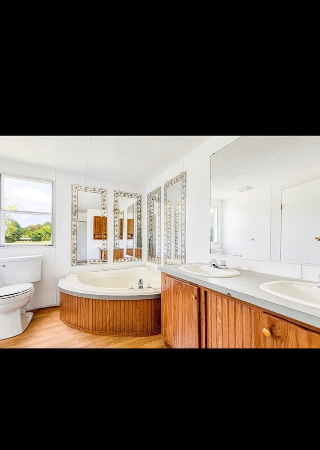 Photo - 640 Ridge Rd