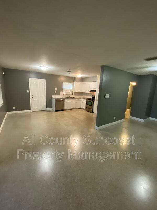 Photo - 5036 10th Ave N