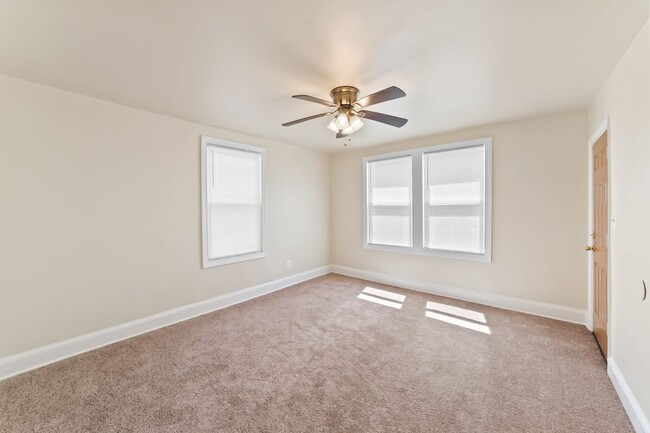 Building Photo - 2801 28th St SE Rental
