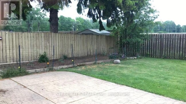 Photo - 6860 Malden Rd