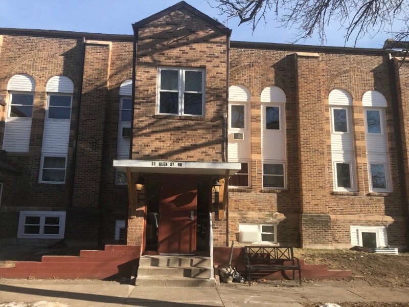 Photo - 11 Glen St NW Unit 11