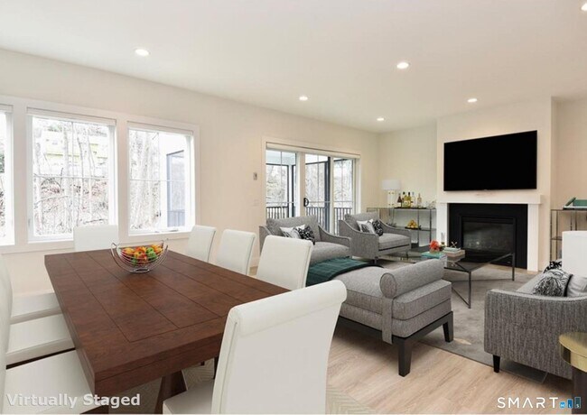 Photo - 125 Richards Ave