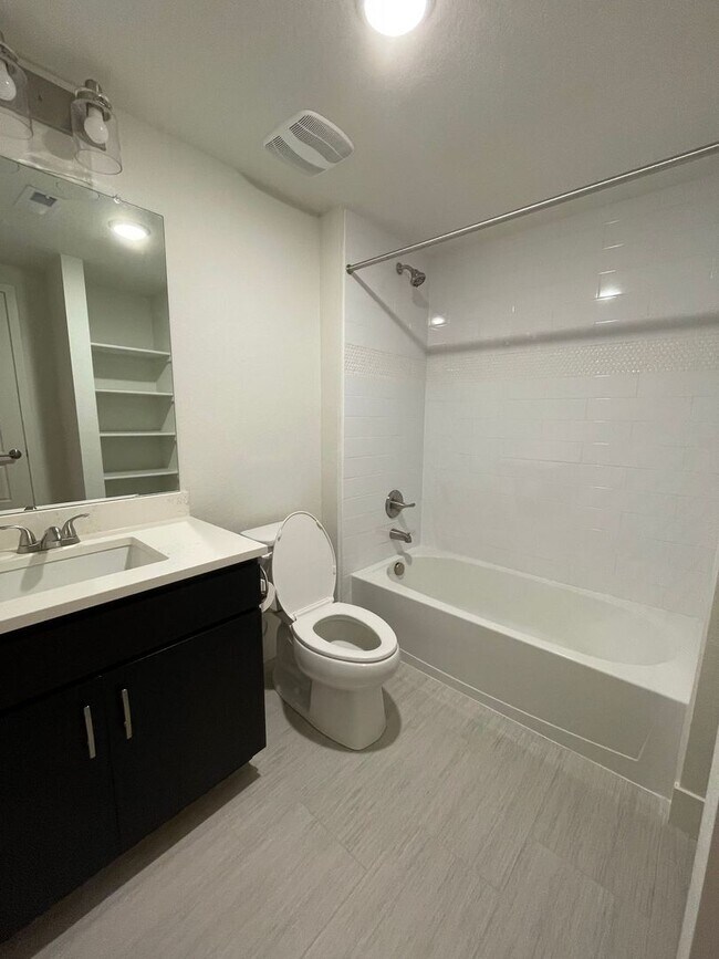 Photo - 2234 Central Pk Wy