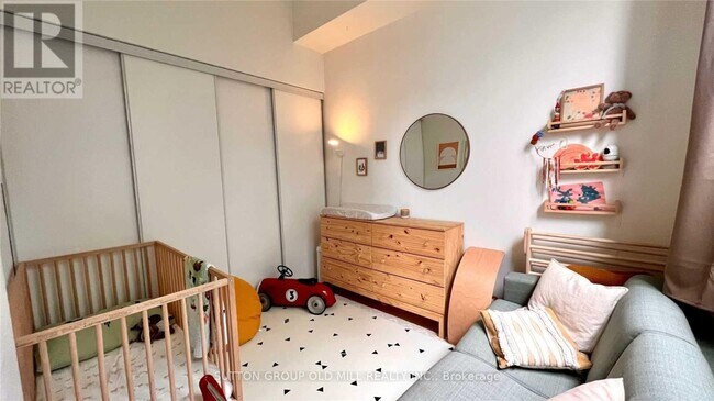 Photo - 152 Annette St Unit 203