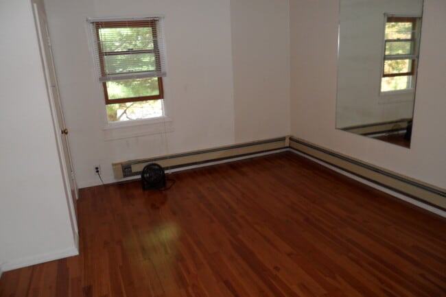 Den - 61 Hillcrest Blvd