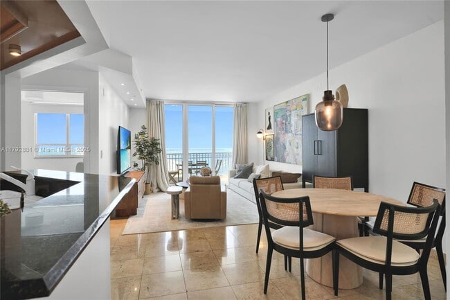Photo - 801 Brickell Key Blvd Condo