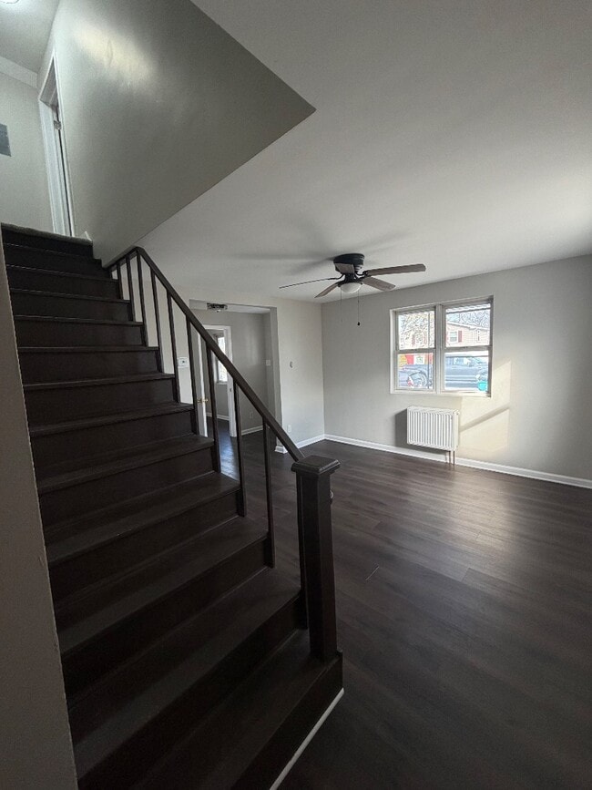 Photo - 5 E Green St