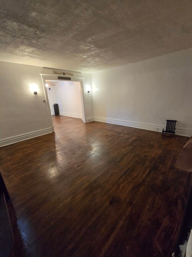 Photo - 1429 Naudain St