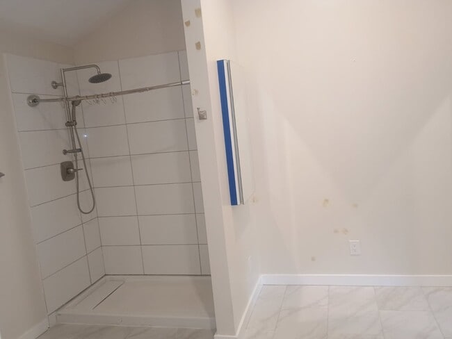 Photo - 505 1st St