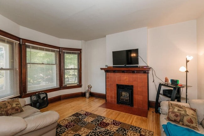 Photo - Farwell House