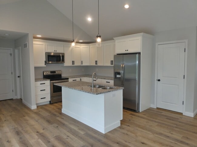 Photo - 3 Bedroom 2 Bathroom in South