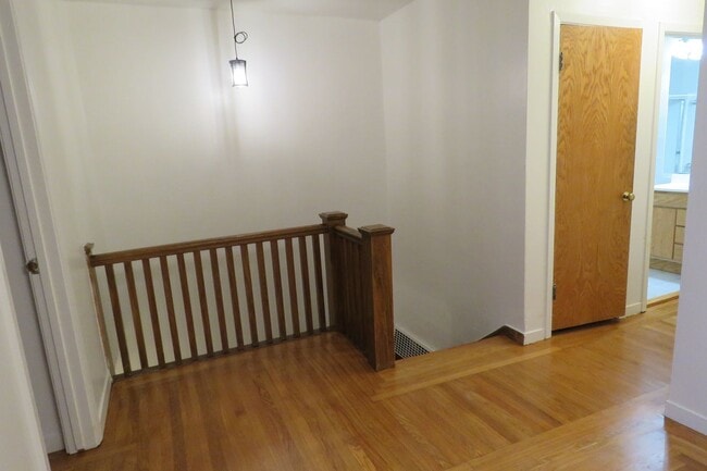 Photo - Cow Hollow - 2 Bedroom Flat