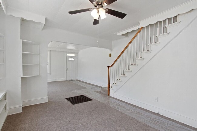 Photo - Coming Soon! Bright 3 Bedroom, 1.5 Bath Ho...