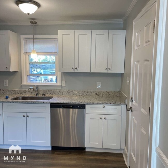 Photo - 514 E 12th Ave