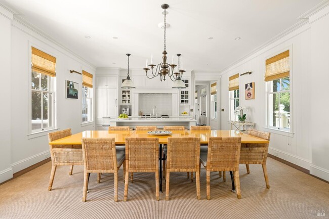 Photo - 989 Rutherford Rd