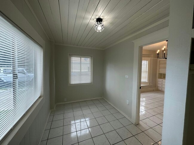 Photo - 3633 Kansas Ave Unidad 3635